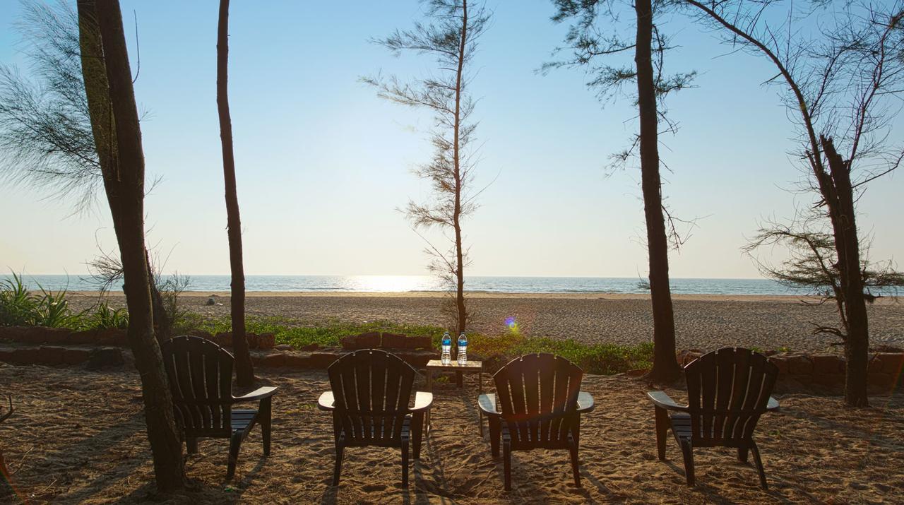 Blue Ocean Sands - On The Beach Kumta Екстериор снимка