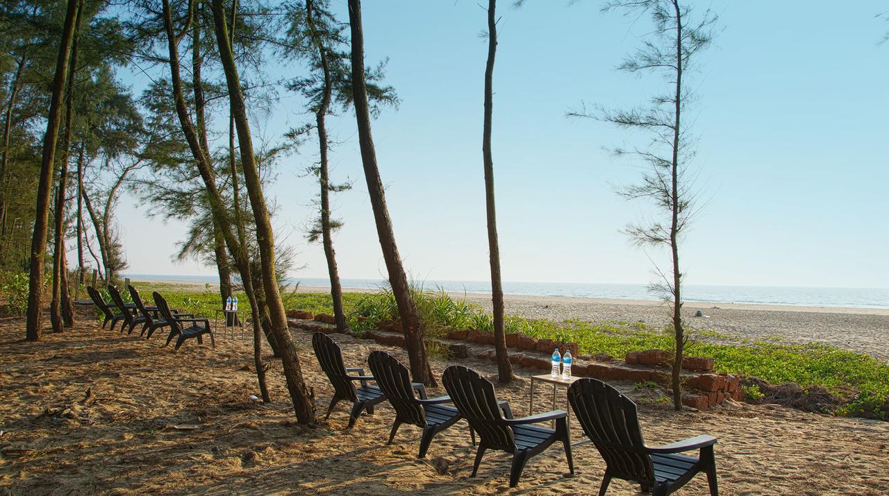 Blue Ocean Sands - On The Beach Kumta Екстериор снимка