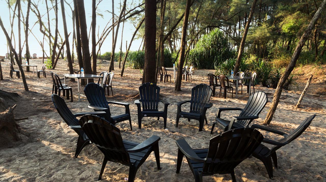 Blue Ocean Sands - On The Beach Kumta Екстериор снимка