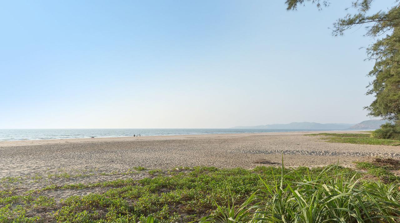 Blue Ocean Sands - On The Beach Kumta Екстериор снимка